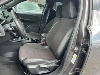 Photo 8 DS DS 3  Crossback PureTech 155ch Performance Line + Automatique