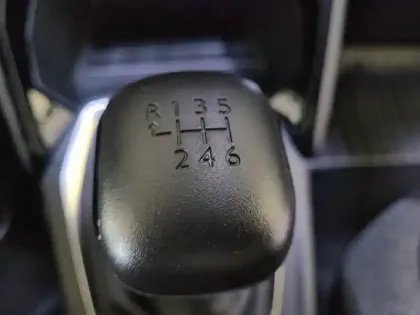 Photo 13 Peugeot 208  BlueHDi 100 S&S BVM6