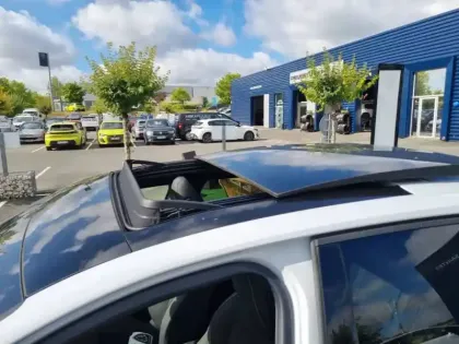 Photo 14 Peugeot 408  Electrique 58 kWh 210ch