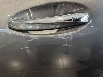 Photo 8 Mercedes EQA  250+