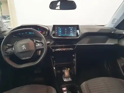 Photo 14 Peugeot 2008  e- 136ch Active