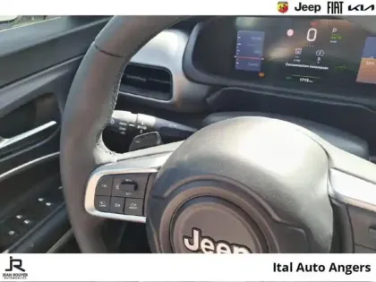 Photo 12 Jeep Avenger  1.2 Turbo T3 145ch MHEV Overland BVR6 4xe