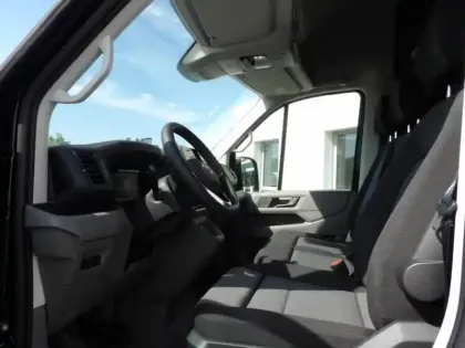 Photo 9 Volkswagen Crafter  Fg 35 L4H3 2.0 TDI 177ch Business Traction BVA8