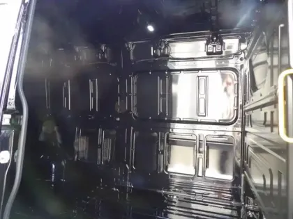 Photo 12 Volkswagen Crafter  Fg 35 L4H3 2.0 TDI 177ch Business Traction BVA8