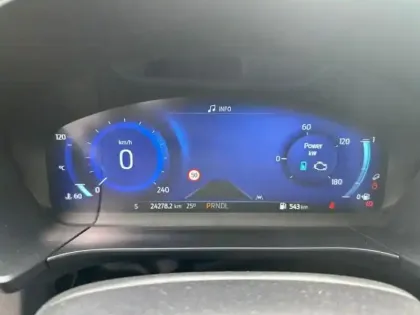 Photo 12 Ford Kuga  2.5 Duratec 190ch FHEV E85 ST-Line BVA