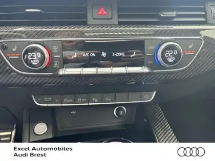 Photo 14 Audi A4  35 TFSI 150ch Competition S tronic 7