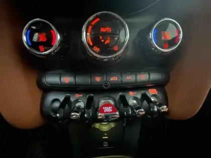 Photo 29 Mini Mini  Cooper 136ch  Edition Camden BVA7