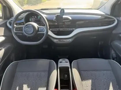 Photo 10 Fiat 500  e 95ch Action