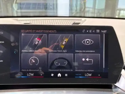 Photo 6 BMW X1  sDrive20i 170ch xLine