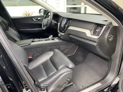 Photo 26 Volvo Xc60  T8 Twin Engine 303 ch + 87 ch Geartronic 8