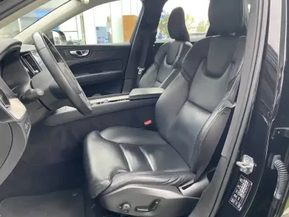 Photo 19 Volvo Xc60  T8 Twin Engine 303 ch + 87 ch Geartronic 8