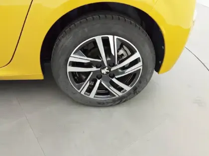 Photo 12 Peugeot 208  BlueHDi 100 S&S BVM6