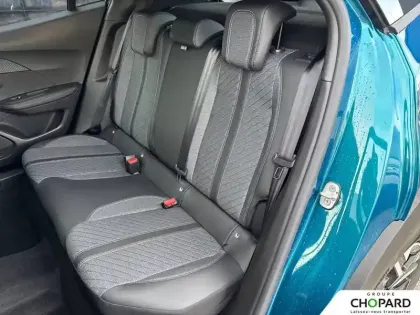 Photo 43 Peugeot 2008  Hybrid 145 e-DCS6