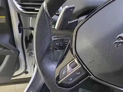 Photo 28 Peugeot 3008  Puretech 130ch S&S EAT8