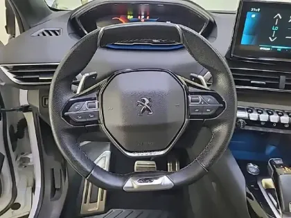 Photo 8 Peugeot 3008  Puretech 130ch S&S EAT8