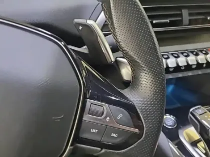 Photo 29 Peugeot 3008  Puretech 130ch S&S EAT8