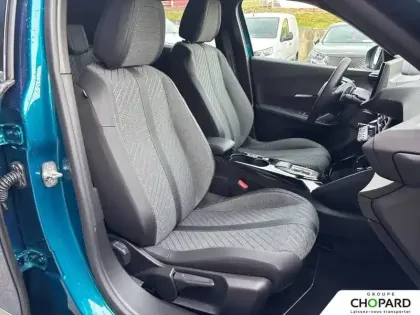 Photo 19 Peugeot 2008  Hybrid 145 e-DCS6