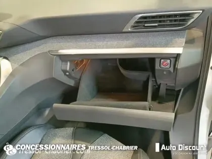 Photo 15 Peugeot 3008  1.2 Puretech 130ch S&S EAT6 Allure
