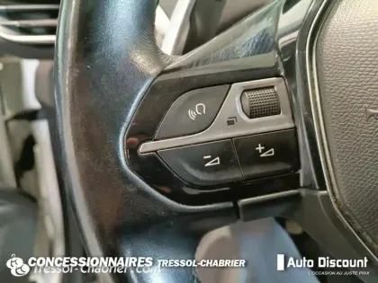 Photo 18 Peugeot 3008  1.2 Puretech 130ch S&S EAT6 Allure