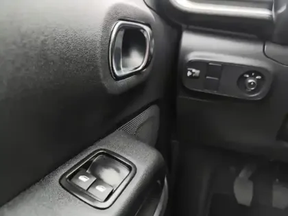 Photo 19 Citroën C3  BlueHDi 100 S&S BVM5 Shine