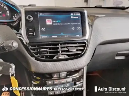 Photo 10 Peugeot 2008  PureTech 130ch S&S BVM6 Crossway