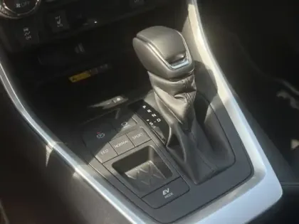 Photo 15 Toyota Rav4 Gén. V Ph1 Collection Access 5