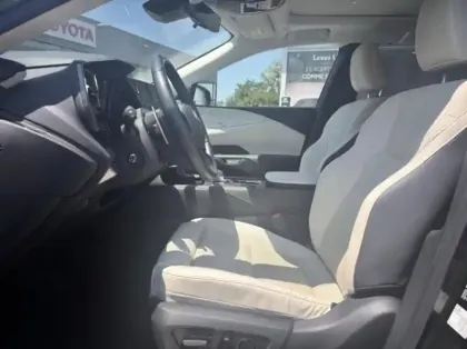 Photo 6 Lexus RX  450h+ 4WD Executive