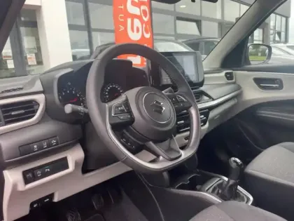 Photo 13 Suzuki Swift  1.2 Hybrid 83ch Pack