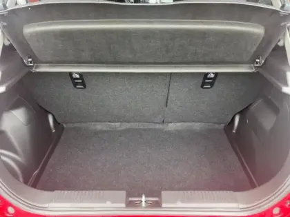 Photo 8 Suzuki Swift  1.2 Hybrid 83ch Pack