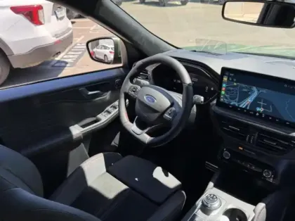 Photo 7 Ford Kuga  2.5 Duratec 180ch Hybrid FlexiFuel ST-Line X Powershift