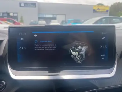 Photo 13 Peugeot 2008  1.2 PureTech 100ch S&S Style