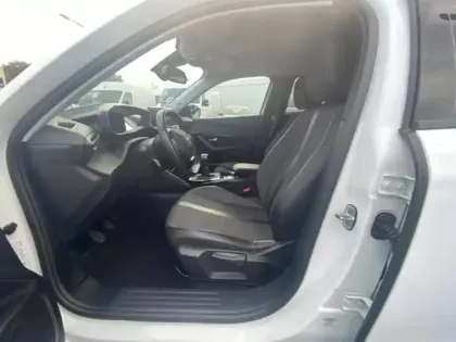 Photo 6 Peugeot 2008  1.2 PureTech 100ch S&S Style