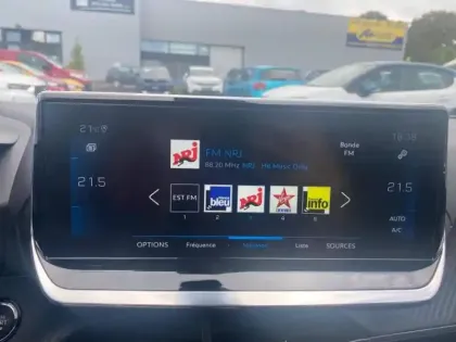 Photo 9 Peugeot 2008  1.2 PureTech 100ch S&S Style