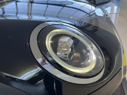 Photo 6 Mini Mini  Cooper SE 184ch Edition Greenwich BVA