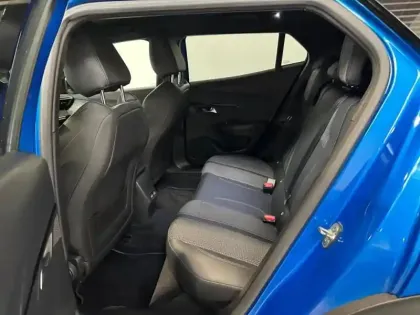 Photo 9 Peugeot 2008  e- 136ch GT