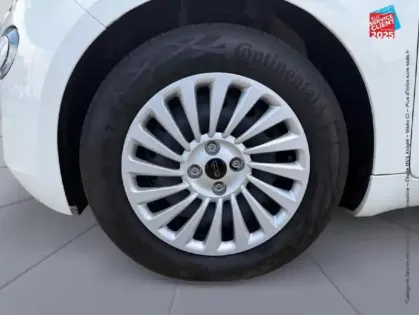 Photo 9 Fiat 500  e 95ch Action