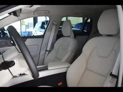 Photo 27 Volvo V60  B4 197ch Plus Style Dark DCT 7