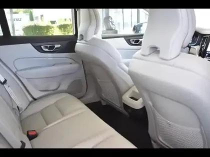 Photo 23 Volvo V60  B4 197ch Plus Style Dark DCT 7