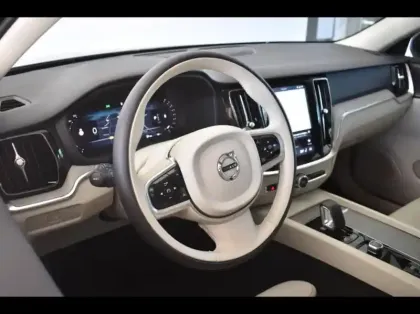 Photo 28 Volvo V60  B4 197ch Plus Style Dark DCT 7