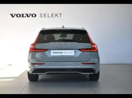 Photo 19 Volvo V60  B4 197ch Plus Style Dark DCT 7