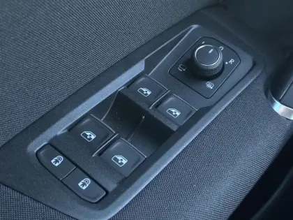 Photo 96 Volkswagen Touran  1.5 TSI EVO 150 DSG7 5pl