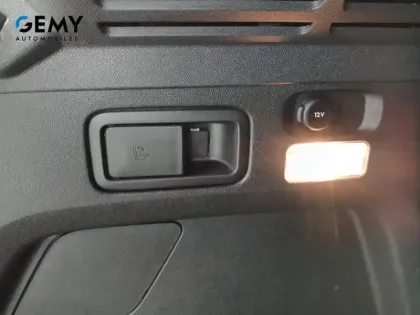 Photo 40 Peugeot 3008  Hybrid 225 e-EAT8