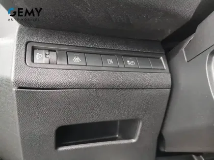 Photo 36 Peugeot 3008  Hybrid 225 e-EAT8