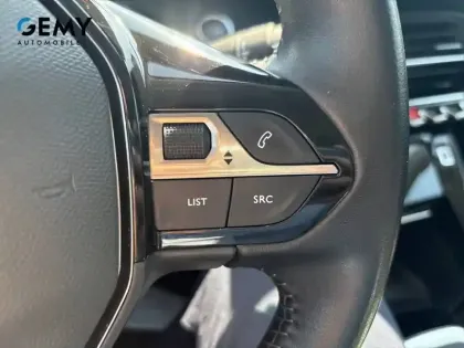 Photo 24 Peugeot 2008  PureTech 100 S&S BVM6