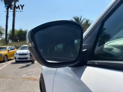 Photo 14 Peugeot 2008  PureTech 100 S&S BVM6