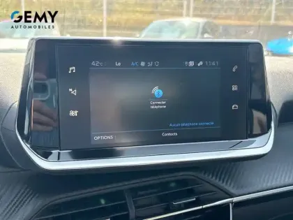 Photo 30 Peugeot 2008  PureTech 100 S&S BVM6