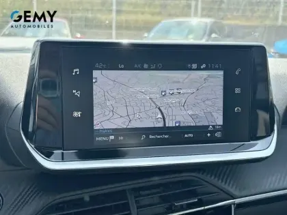 Photo 29 Peugeot 2008  PureTech 100 S&S BVM6