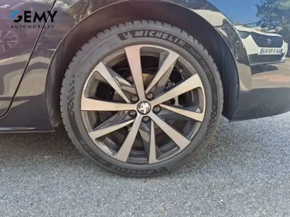 Photo 10 Peugeot 508  PureTech 180 ch S&S EAT8