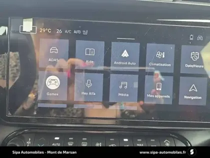 Photo 114 Alfa Romeo Junior  1.2 Ibrida 145 ch eDCT6