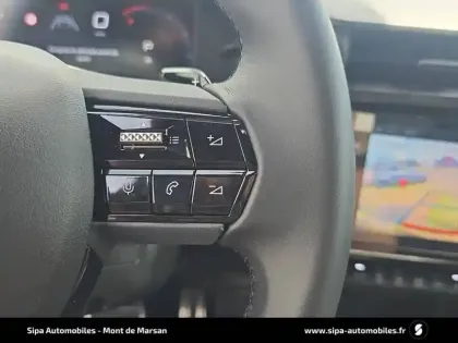 Photo 130 Alfa Romeo Junior  1.2 Ibrida 145 ch eDCT6